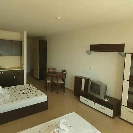 Art Babylon Hotell Slăntjev Brjag