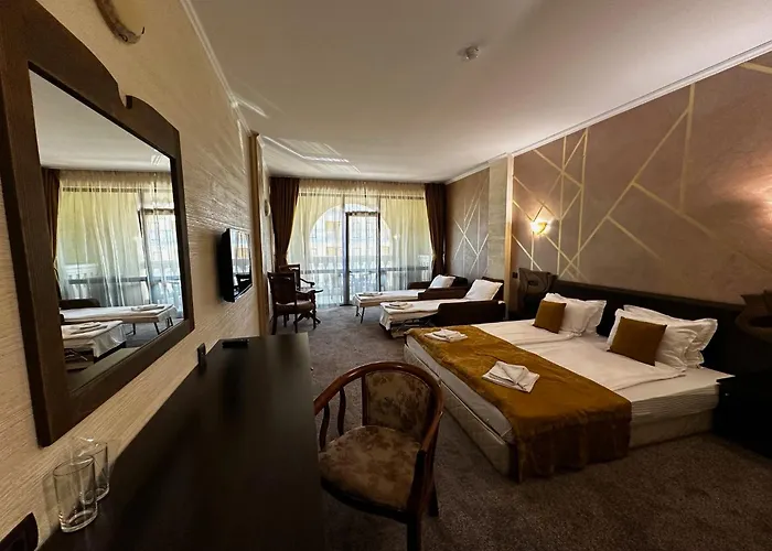 Готель Art Babylon 4*