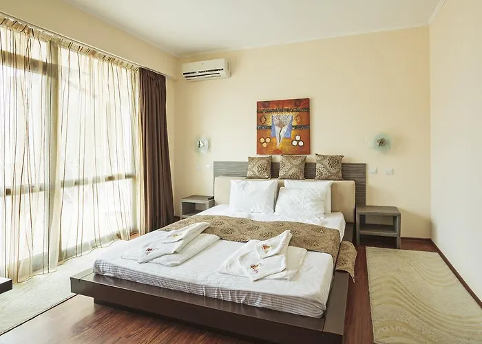 Готель Art Babylon Сонячний Берег