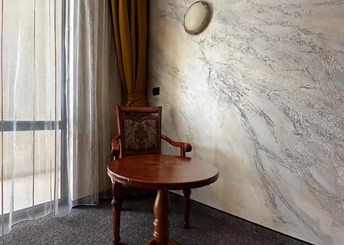 호텔 Art Babylon 4*