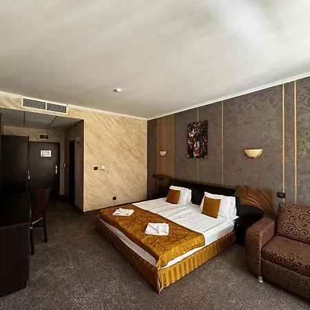 호텔 Art Babylon 4*