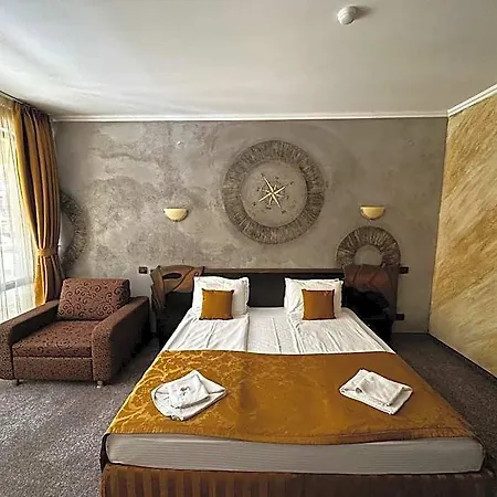 Hotel Art Babylon 4*