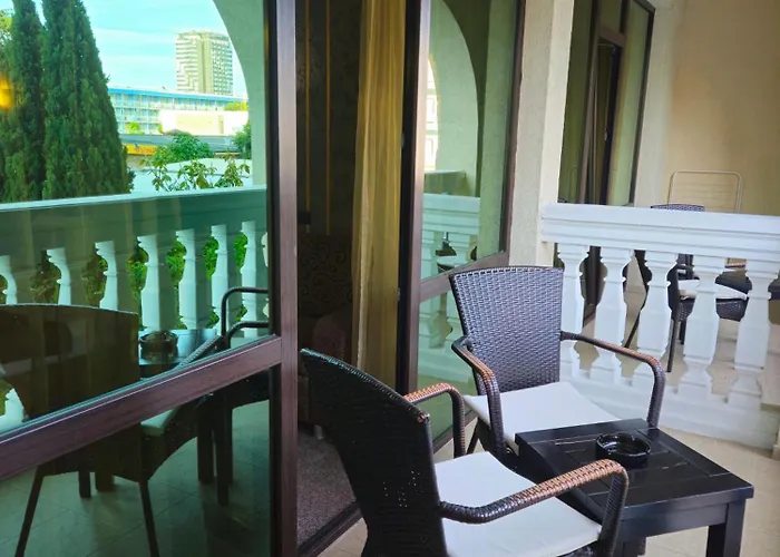 ホテル Art Babylon サニービーチ